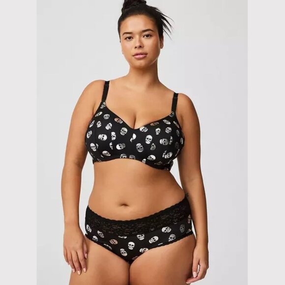 Torrid - Second Skin Mid-Rise Cheeky Lace Trim Panty, Polka Dot Silver Skulls - Picture 10 of 12